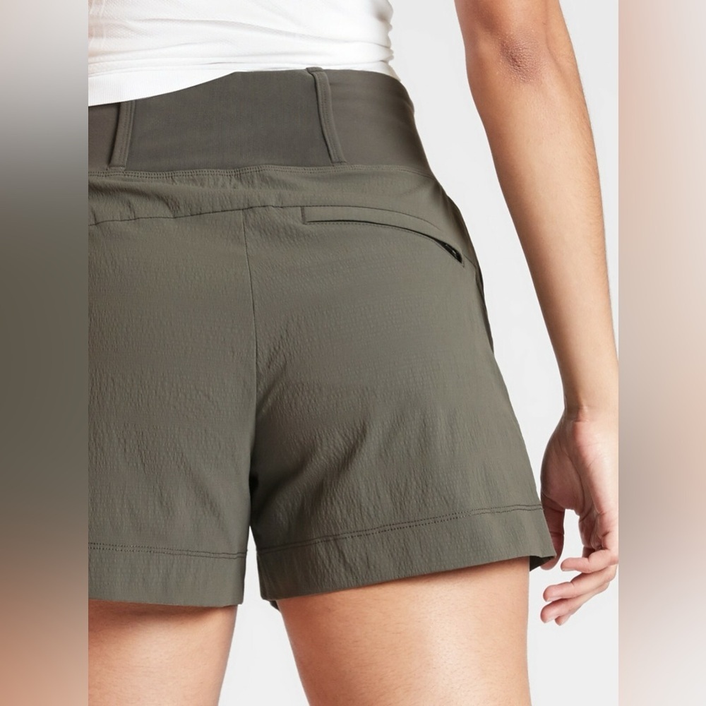 Athleta Trekkie North Short in Mountain Olive - Size 12 - Picture 3 of 9